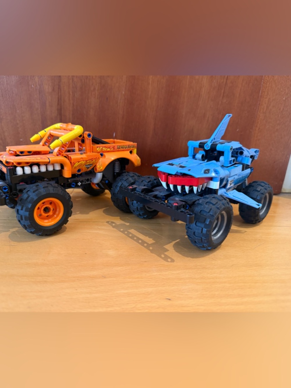 LEGO Monster Trucks megalodon (42134) and el toro (42135)